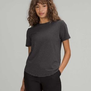 LULULEMON Striped top.     #5169